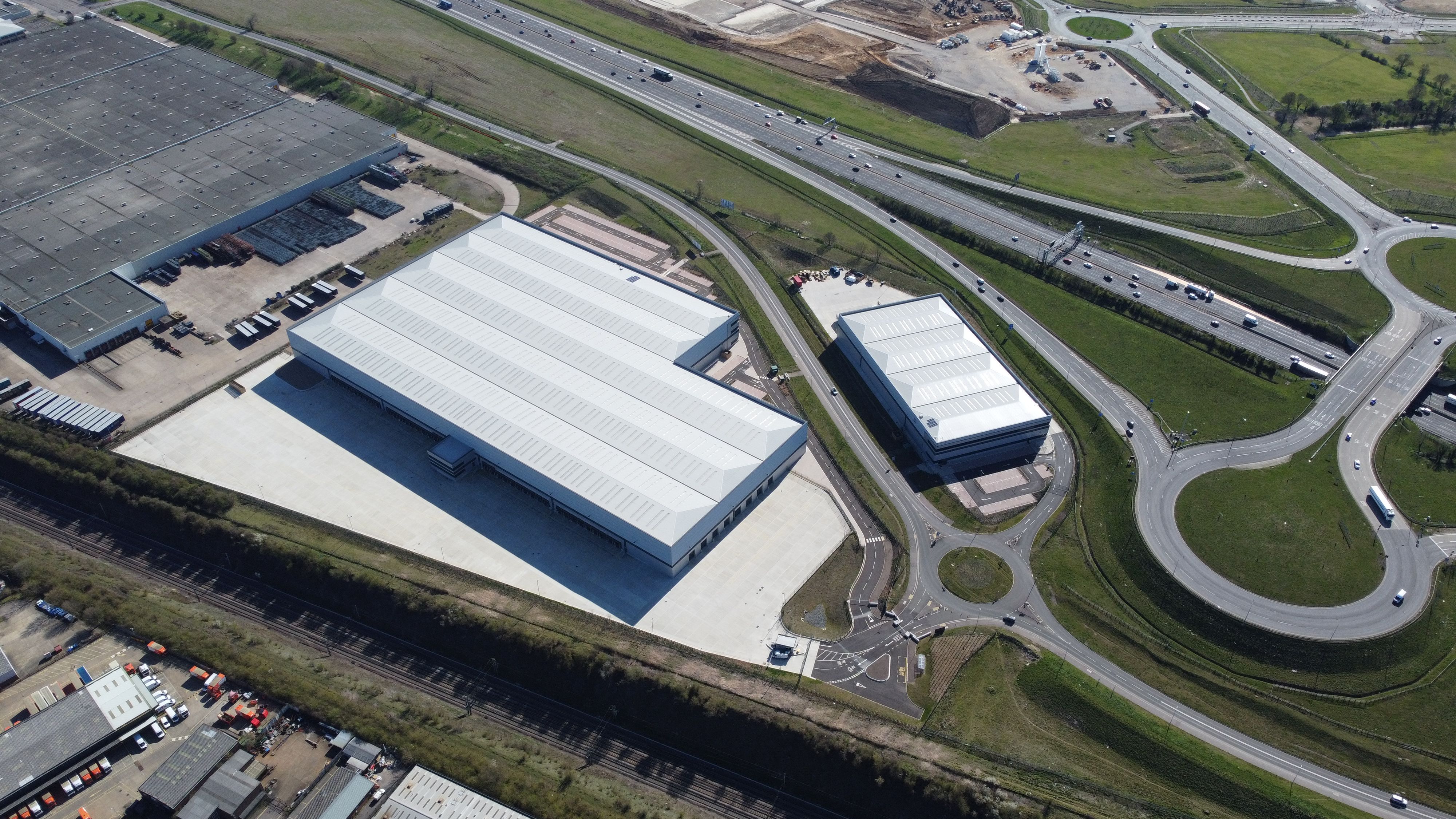 Logistiek vastgoed met distributiecentrum en goede ontsluiting